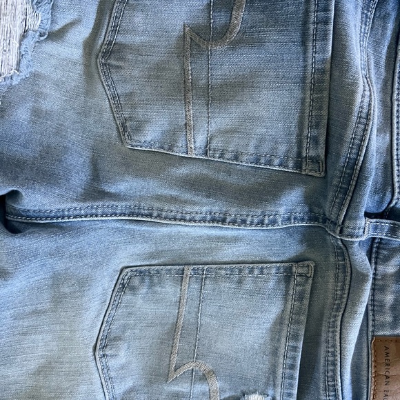 AE American Eagle Next Level Ripped Jean High-Waisted Destroyed Size 0 Short - Picture 15 of 16